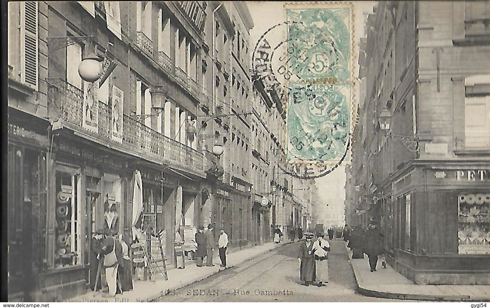 SEDAN Rue Gambetta CPA 1905 - Sedan