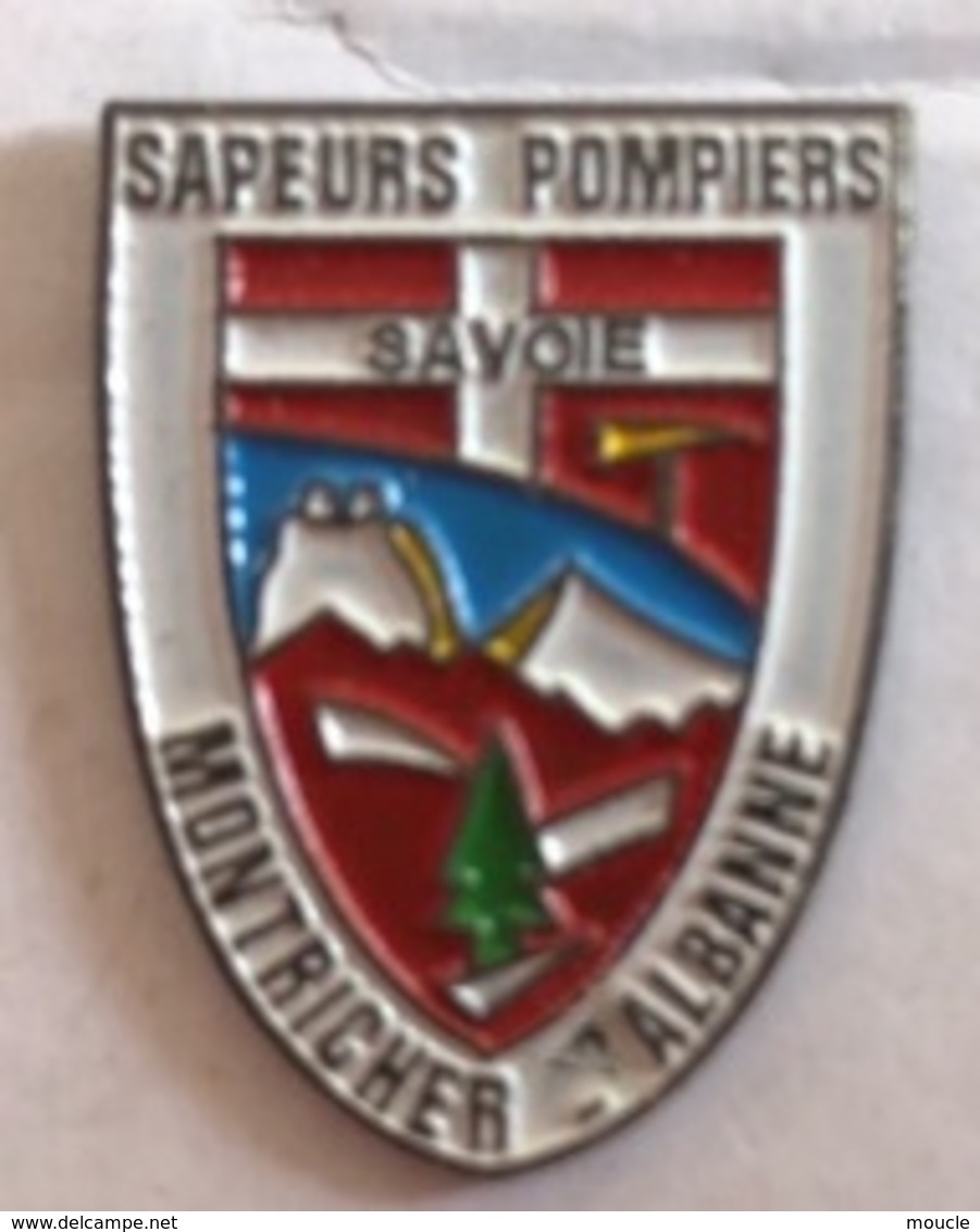 SAPEURS POMPIERS - MONTRICHER ALBANNE - FRANCE - SAVOIE - 73 - POMPIERE - FIREFIGHTER - FEUERWEHRMANN - (25) - Bomberos