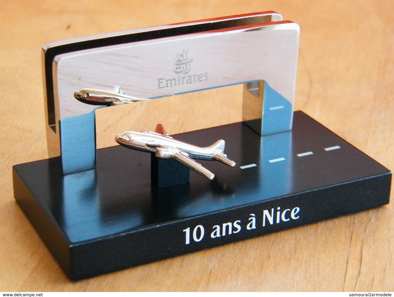 Cie EMIRATES - Presse Papier Mémorabilia 10 Ans à NICE Aéroport Cote D'Azur ( Air France , Algerie , Maroc , Tunisie ) - Cadeaux Promotionnels