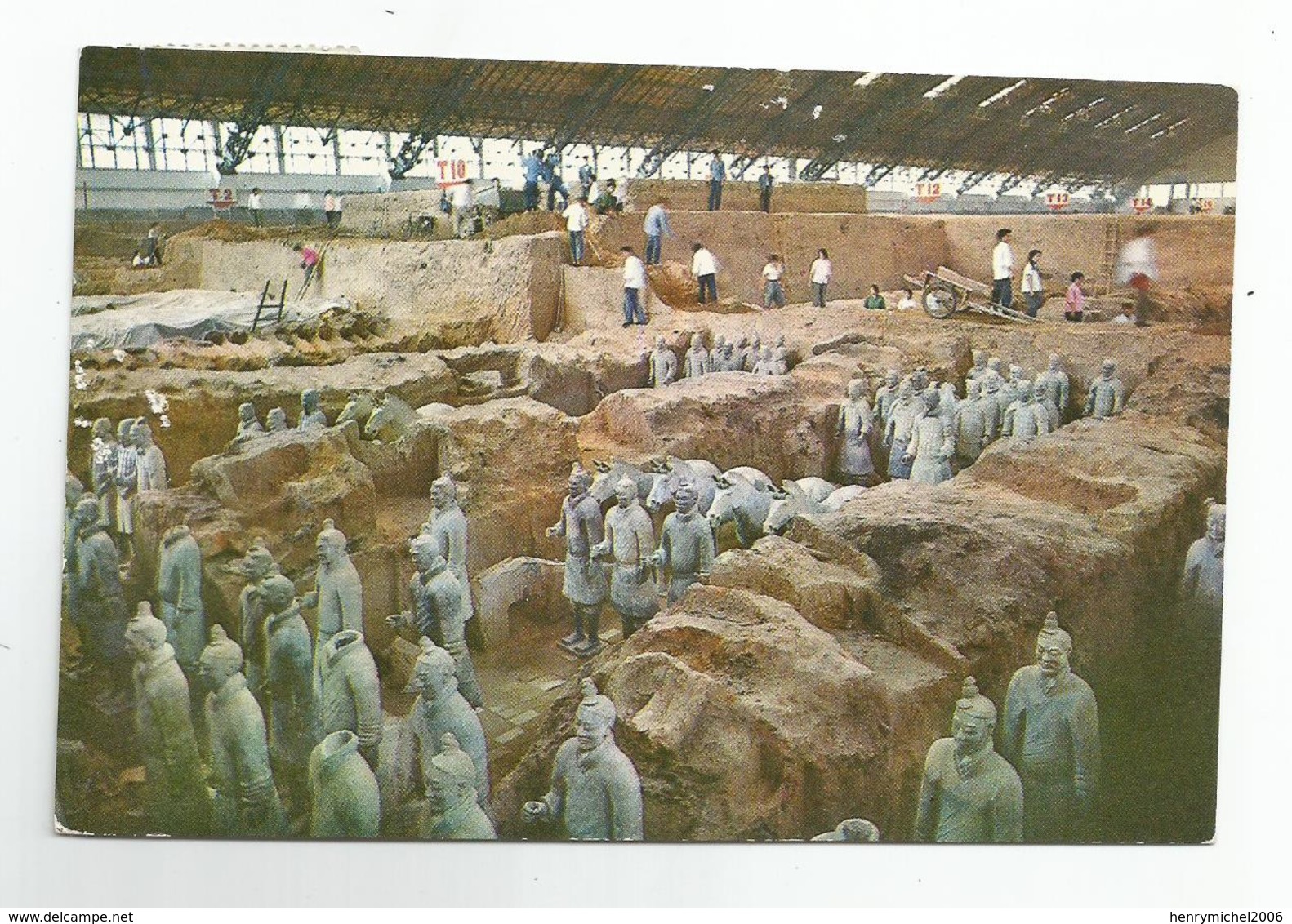 Chine China Unearthing Relics Fouille Archéologique Archélogie 1984 - Chine