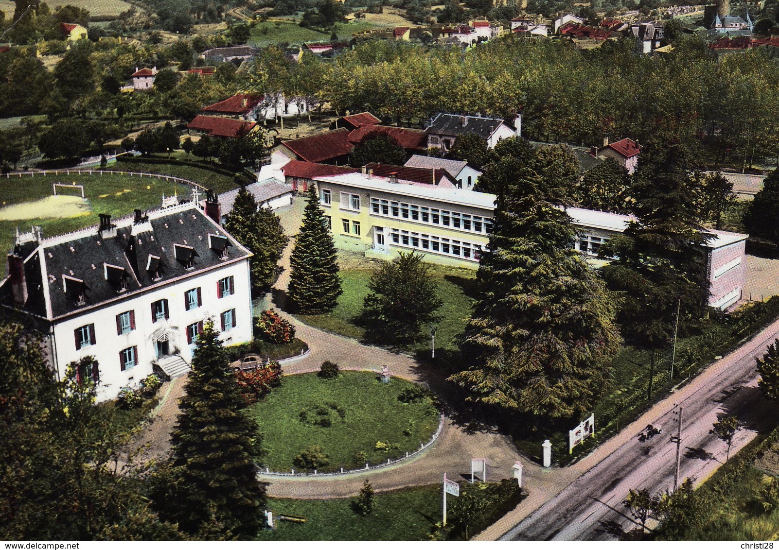 DPT 87 CHALUS Vue Aérienne Sur La Mairie Et Le Cours Complémentaire - Chalus