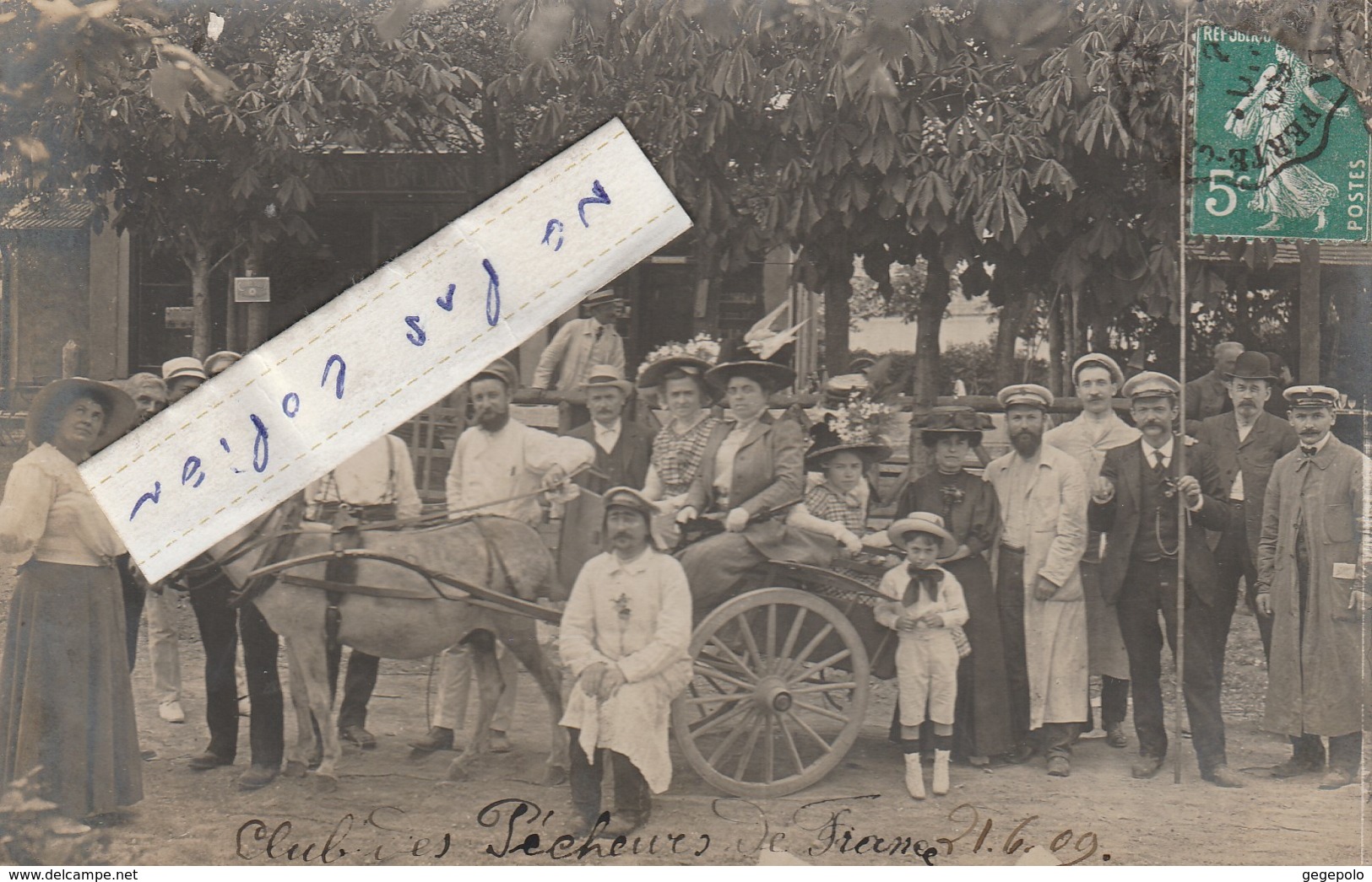 VIGNEUX Sur SEINE - Le Club Des Pêcheurs Posant Sur La Terrasse Du Café Du Lac En 1909 ( Carte Photo ) - Vigneux Sur Seine