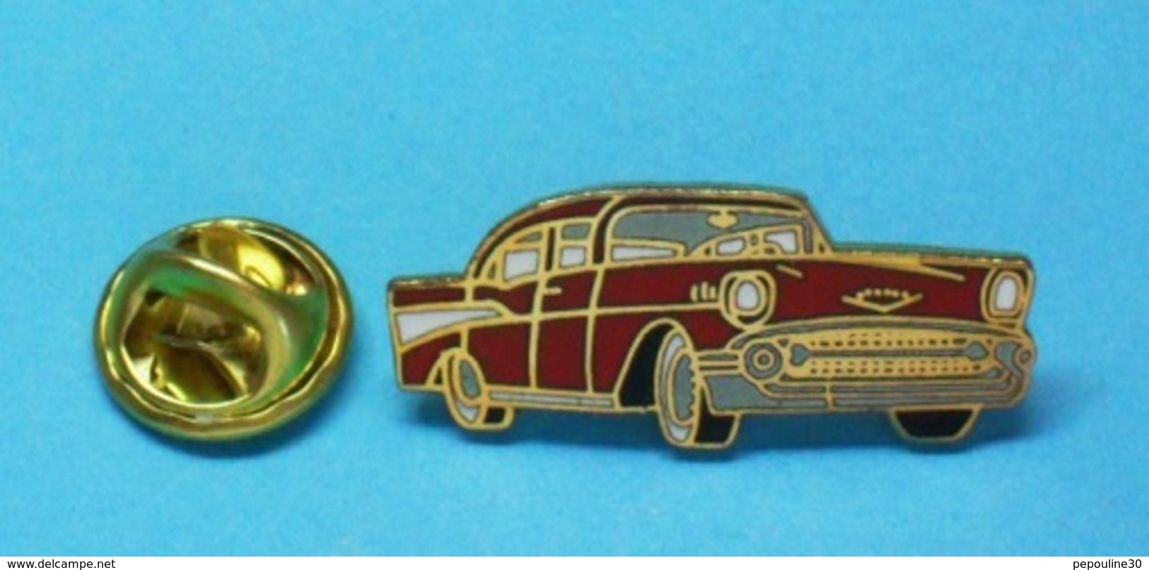 1 PIN'S //   ** CHEVROLET BEL AIR / HARDTOP / ROUGE / 1957 ** - Corvette