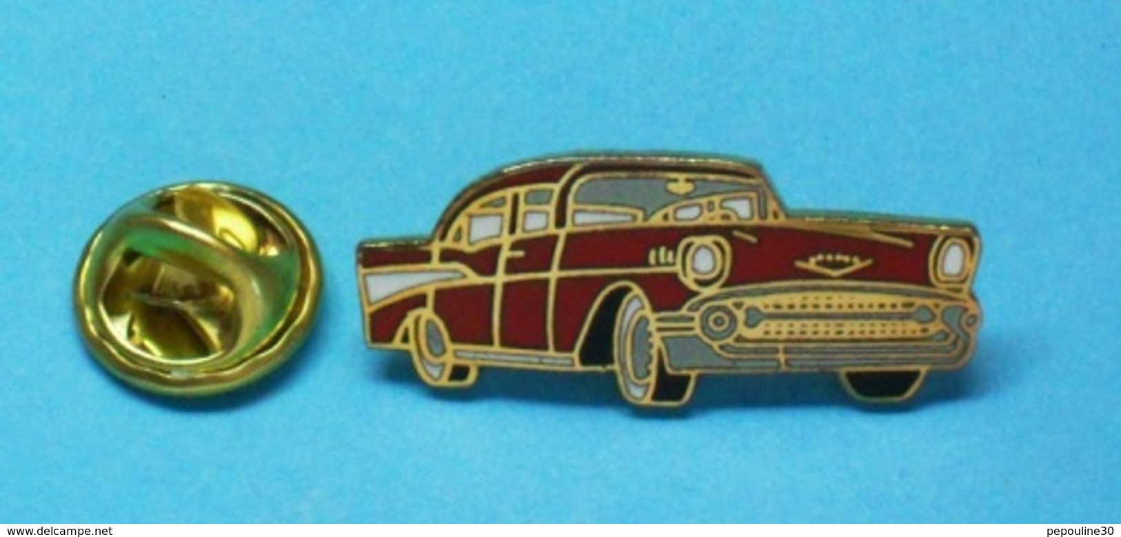 1 PIN'S //   ** CHEVROLET BEL AIR / HARDTOP / ROUGE / 1957 **