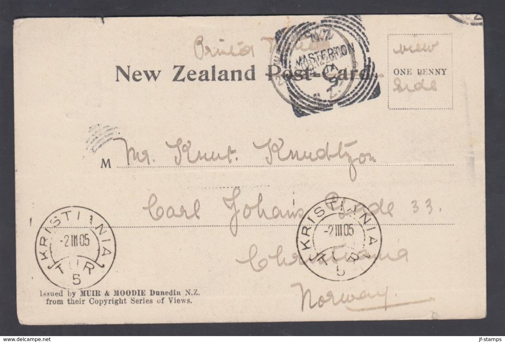 1905. New Zealand.  POST CARD. Lake Manapouri From Fairy Cove. MASTERTON 24 JA 05. To... (MICHEL 100) - JF323564 - Lettres & Documents