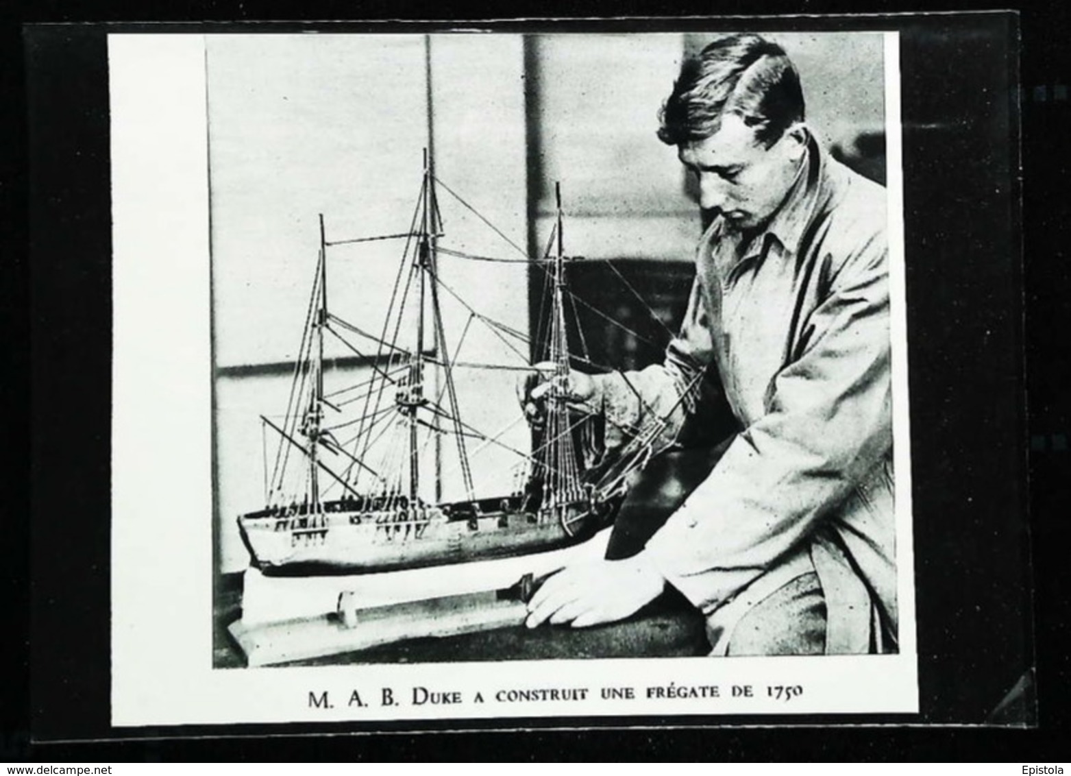 Expo De Londres - Maquette Bateau - Frégate De 1750 - Coupure De Presse (encadré Photo) De 1931 - Barcos