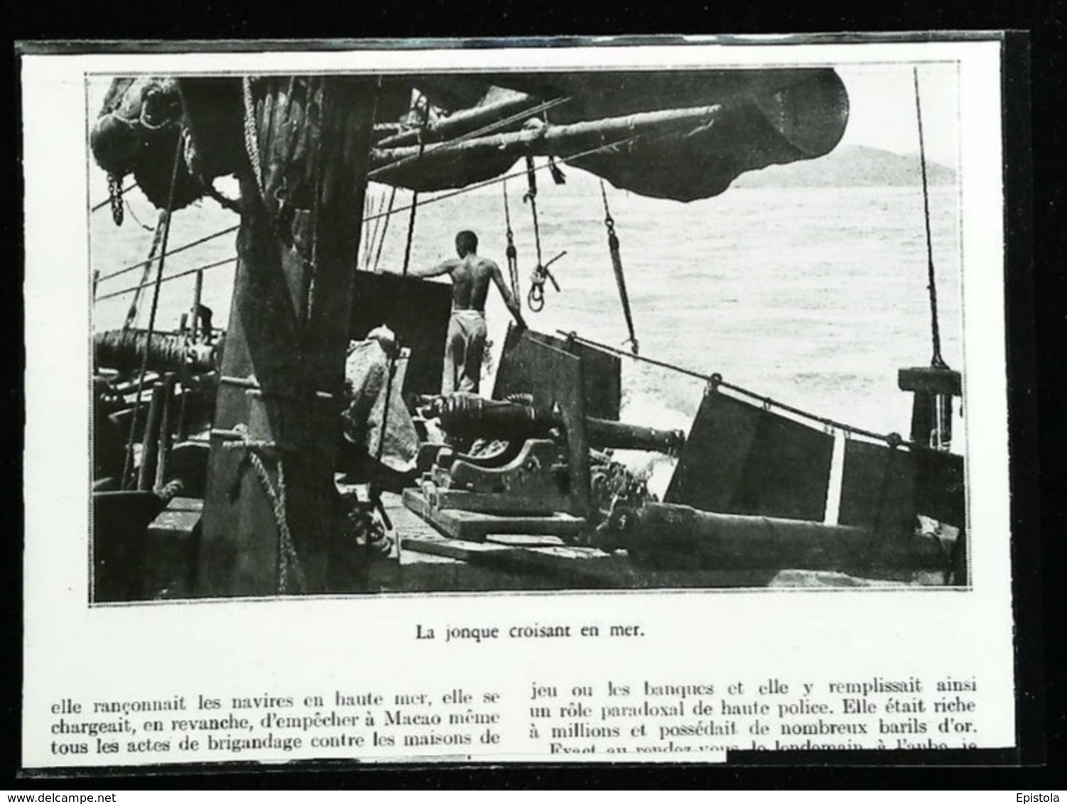 MACAO - A Bord D'un Navire Pirate - Canons - Coupure De Presse (encadré Photo) De 1930 - Autres & Non Classés