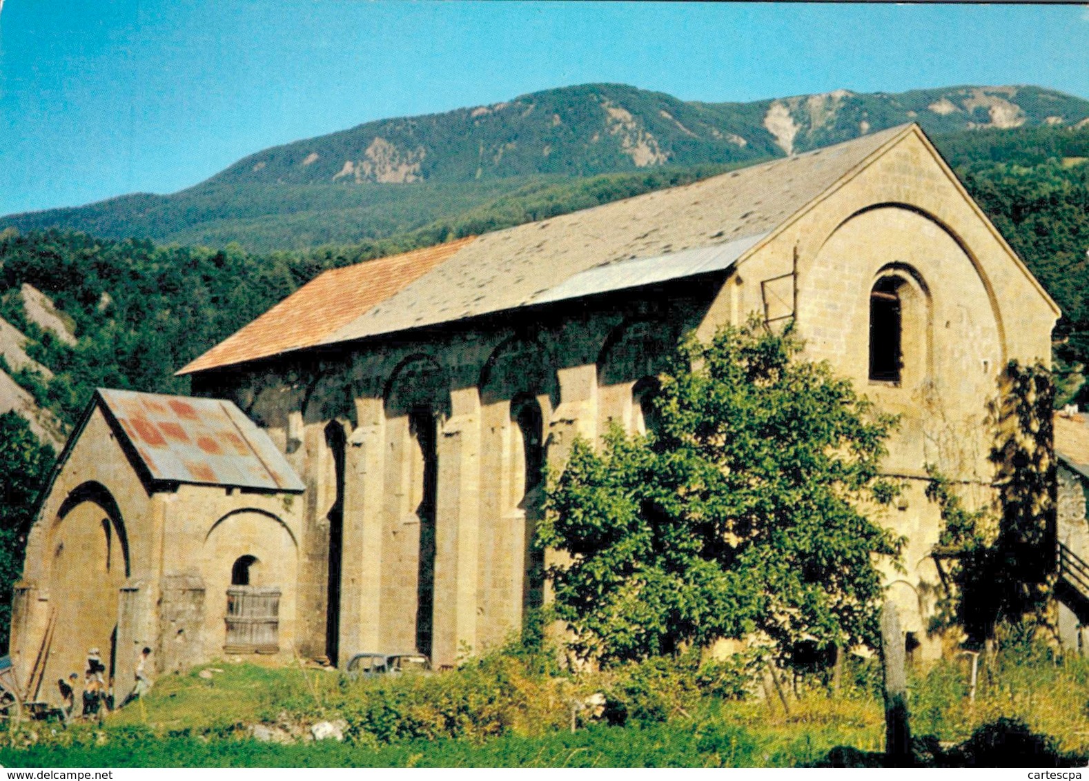 Abbaye De Boscodon Pres D'embrun Ancien Monastere De L'ordre De Chalais  CPM Ou CPSM - Embrun