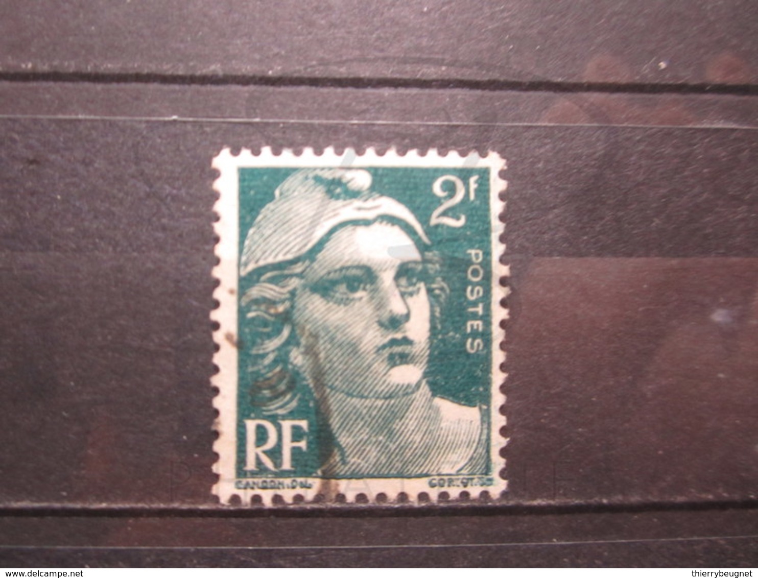 VEND BEAU TIMBRE FRANCE N° 713 , FOND LIGNE !!! (f) - Used Stamps