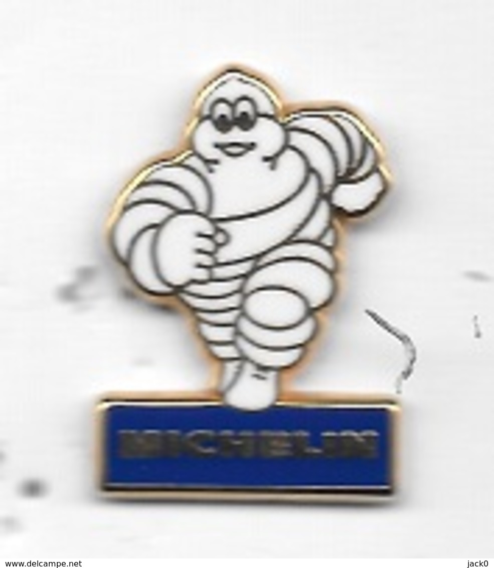 Pin's  Automobile, Marque  Pneus  MICHELIN  Avec  Le  Bibendum  Blanc Cartouche  Bleu Signé  FRAISSE - Andere & Zonder Classificatie