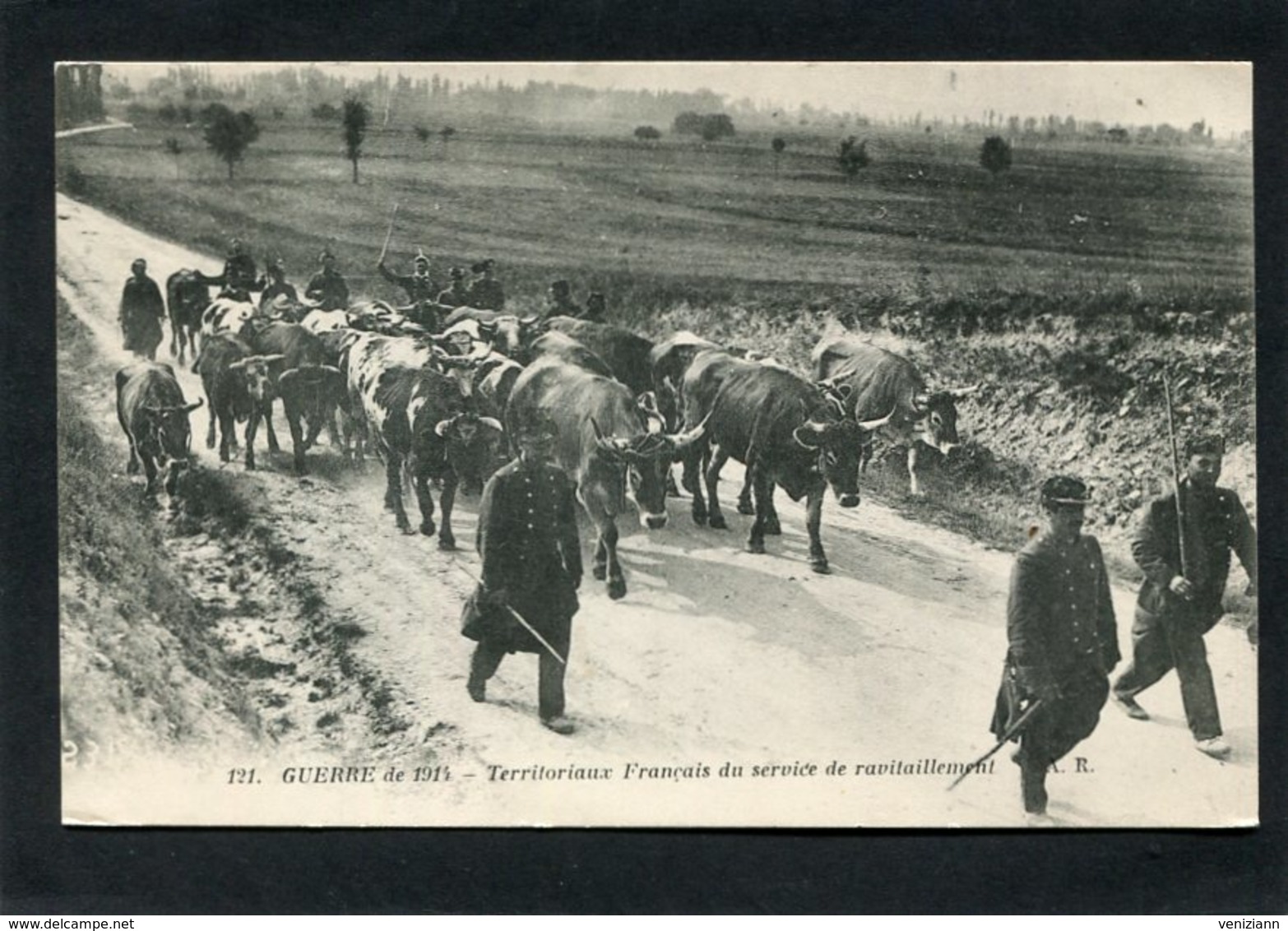 CPA - GUERRE De 1914 - Territoriaux Français Du Service De Ravitaillement, Animé - Guerre 1914-18