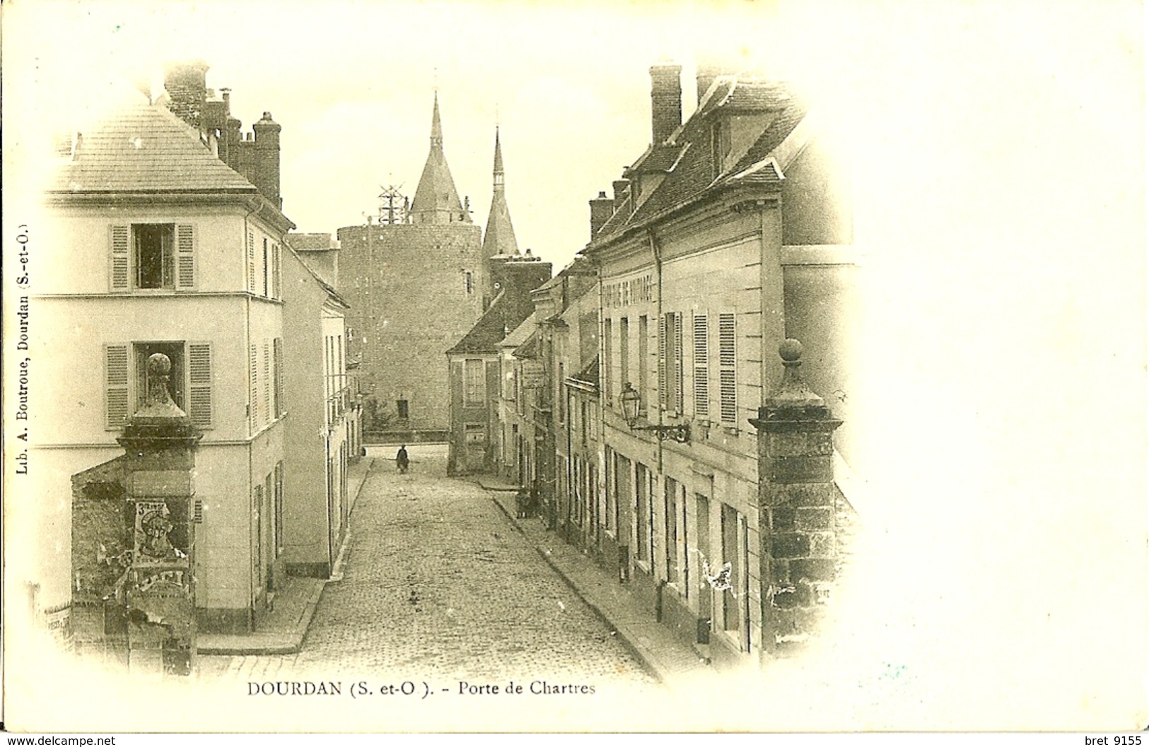 91 DOURDAN PORTE DE CHARTRES LIBRAIRIE BOUTROUE EN 1905 - Dourdan