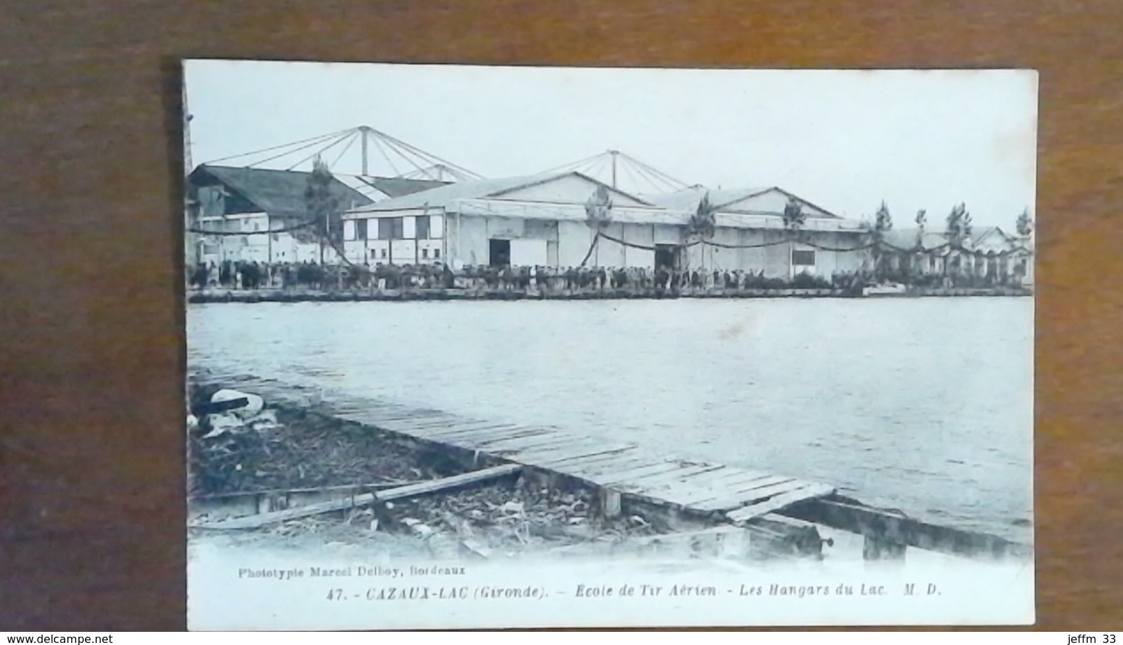 CARTE POSTALE ANCIENNE GIRONDE - CAZAUX - ECOLE DE TIR AERIEN - LES HANGARS DU LAC - ANIMEE - Sonstige & Ohne Zuordnung