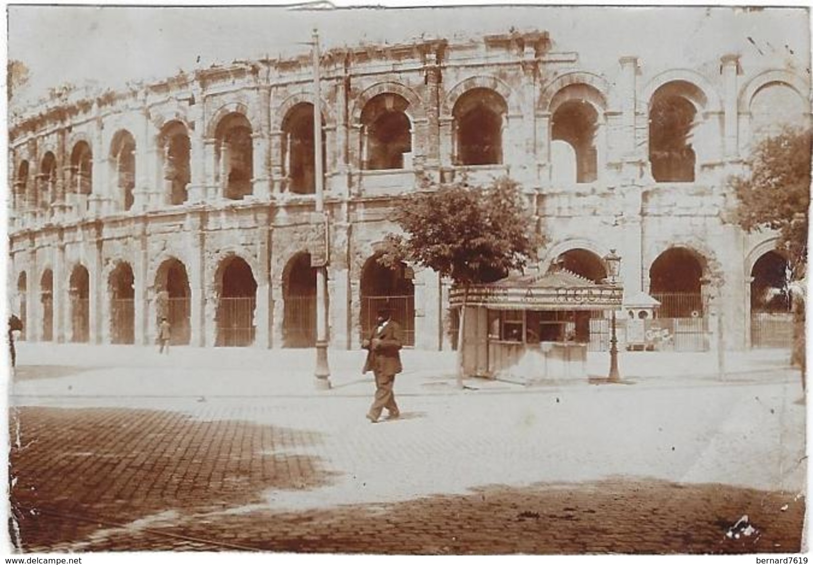 Photo 1930 Environs 30 Nimes Exterieur  Des Arenes - Photos