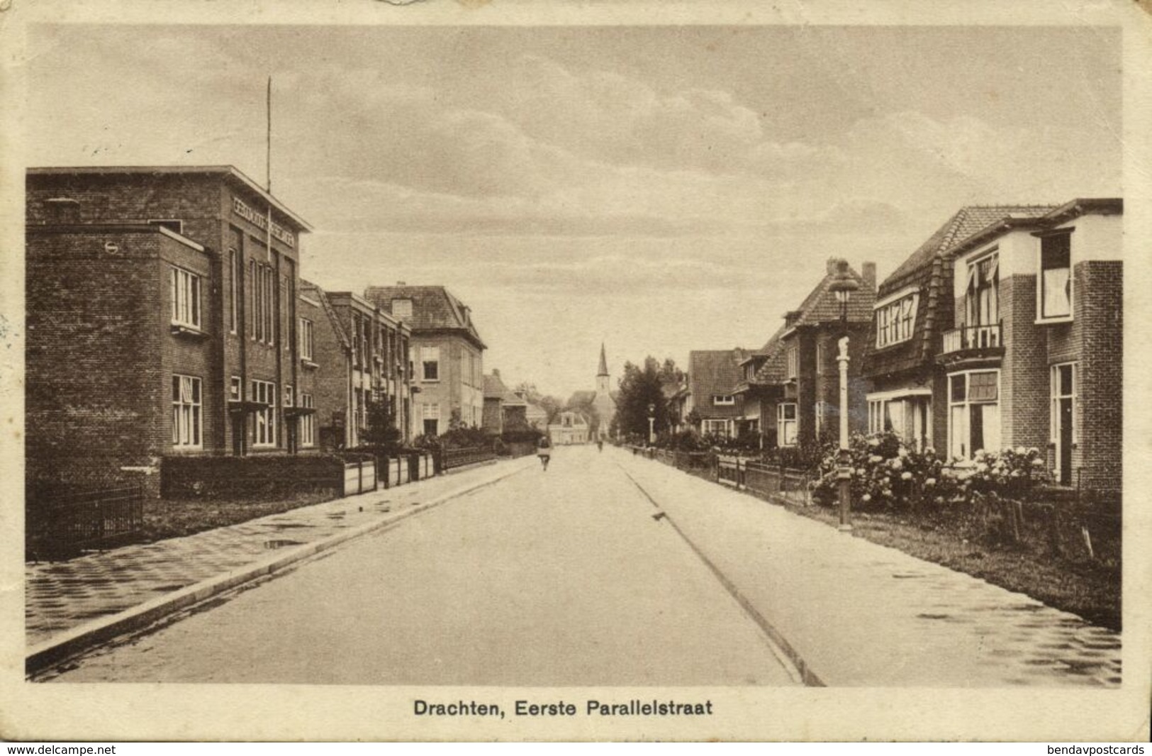 Nederland, DRACHTEN, Eerste Parallelstraat (1933) Ansichtkaart - Drachten