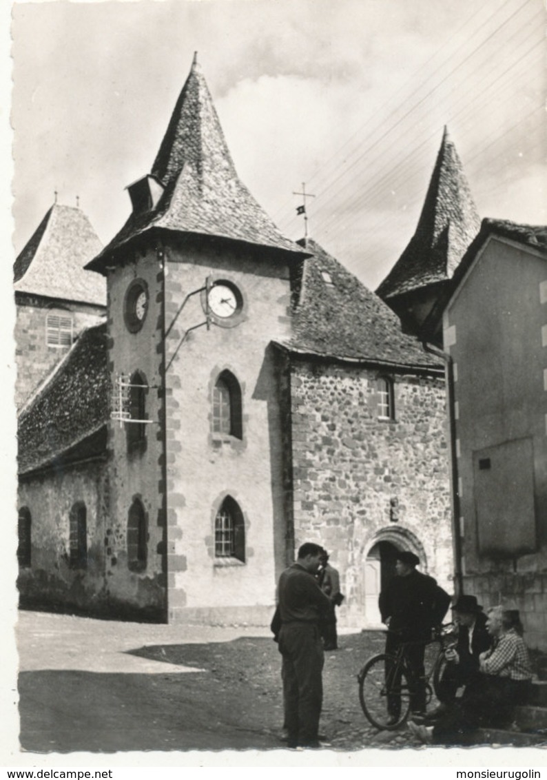 15 )) JUSSAC   L'église   Cpsm Grand Format     5 Edit Du Moulin - Jussac