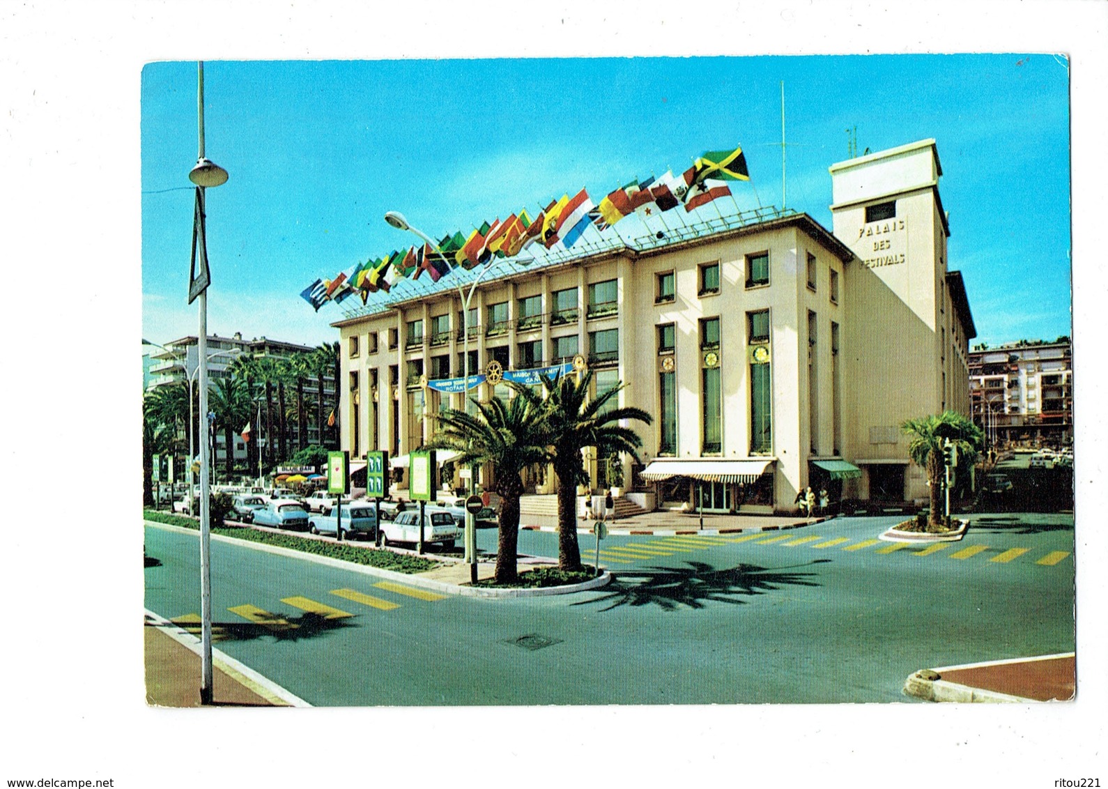 Cpm - 06 - CANNES - Palais Du Festival - Voiture AMI 6 CITROEN DS - 304 BK PEUGEOT - Affiche ROTARY - Cannes