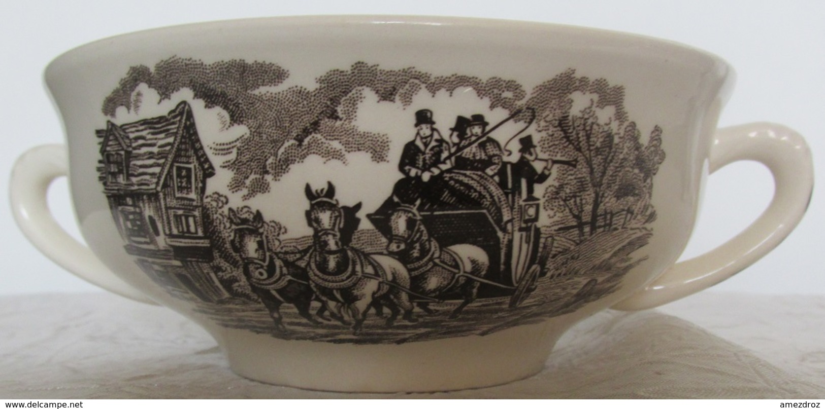 Porcelaine Royal Tudor Ware Staffordshire Bol Avec Deux Anses - Royal Stafford (GBR)