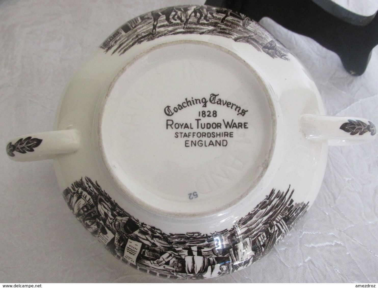 Porcelaine Royal Tudor Ware Staffordshire Bol Avec Deux Anses - Royal Stafford (GBR)