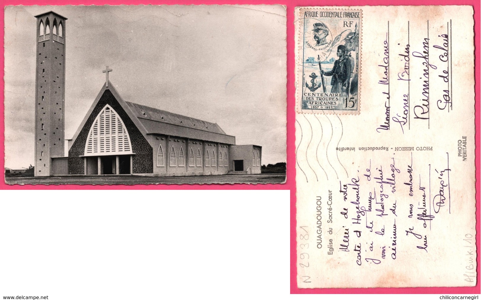 Cp Dentelée - Ouagadougou - Eglise Du Sacré Coeur - Timbre 15 F A.O.F. Centenaire Troupes Africaines Général FAIDHERBE - Burkina Faso