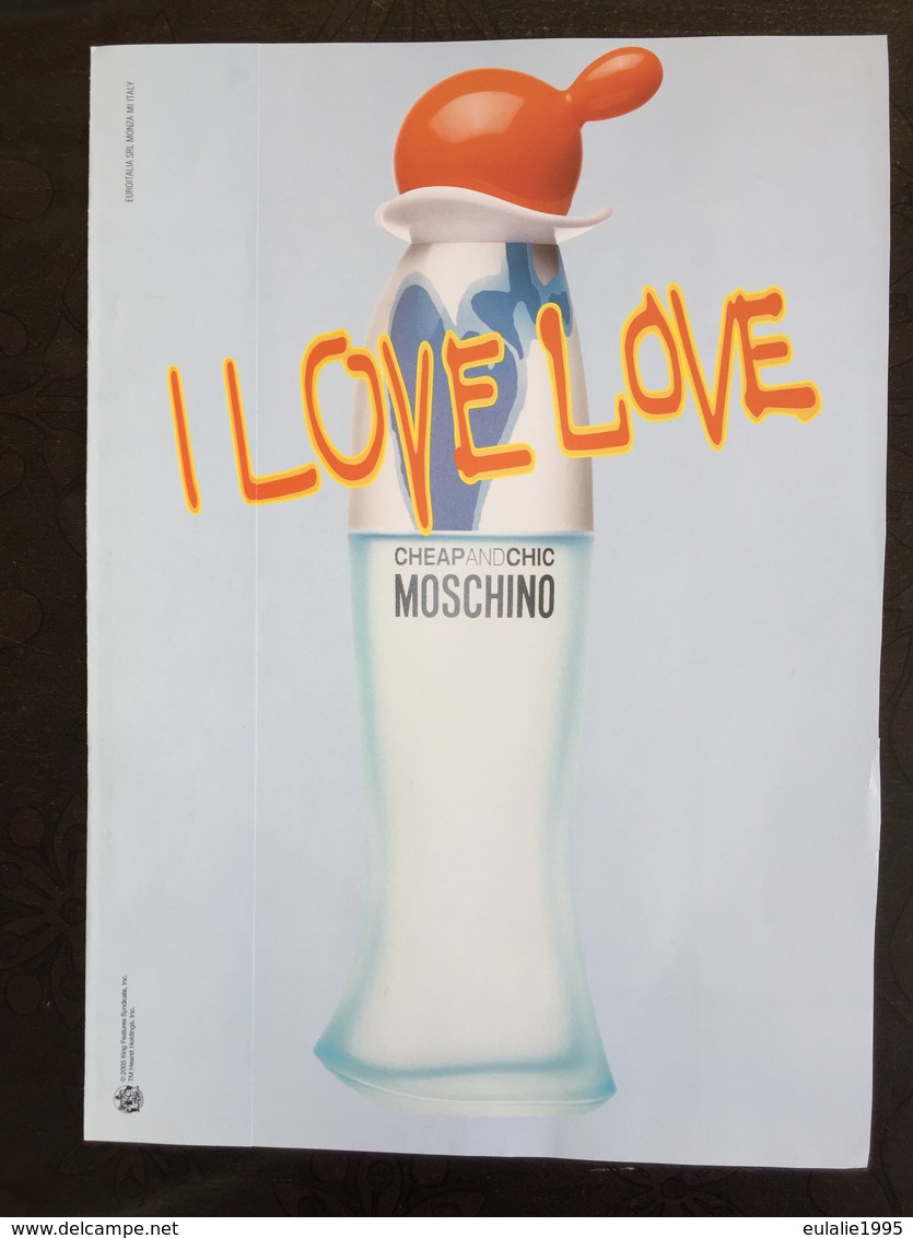 Ads Publicite Anglaise Magazine Recto Verso  Avec Rabat Moschino Cheap And Chic I LOVE LOVE 21 X 29 Cm - Publicités Parfum (journaux)