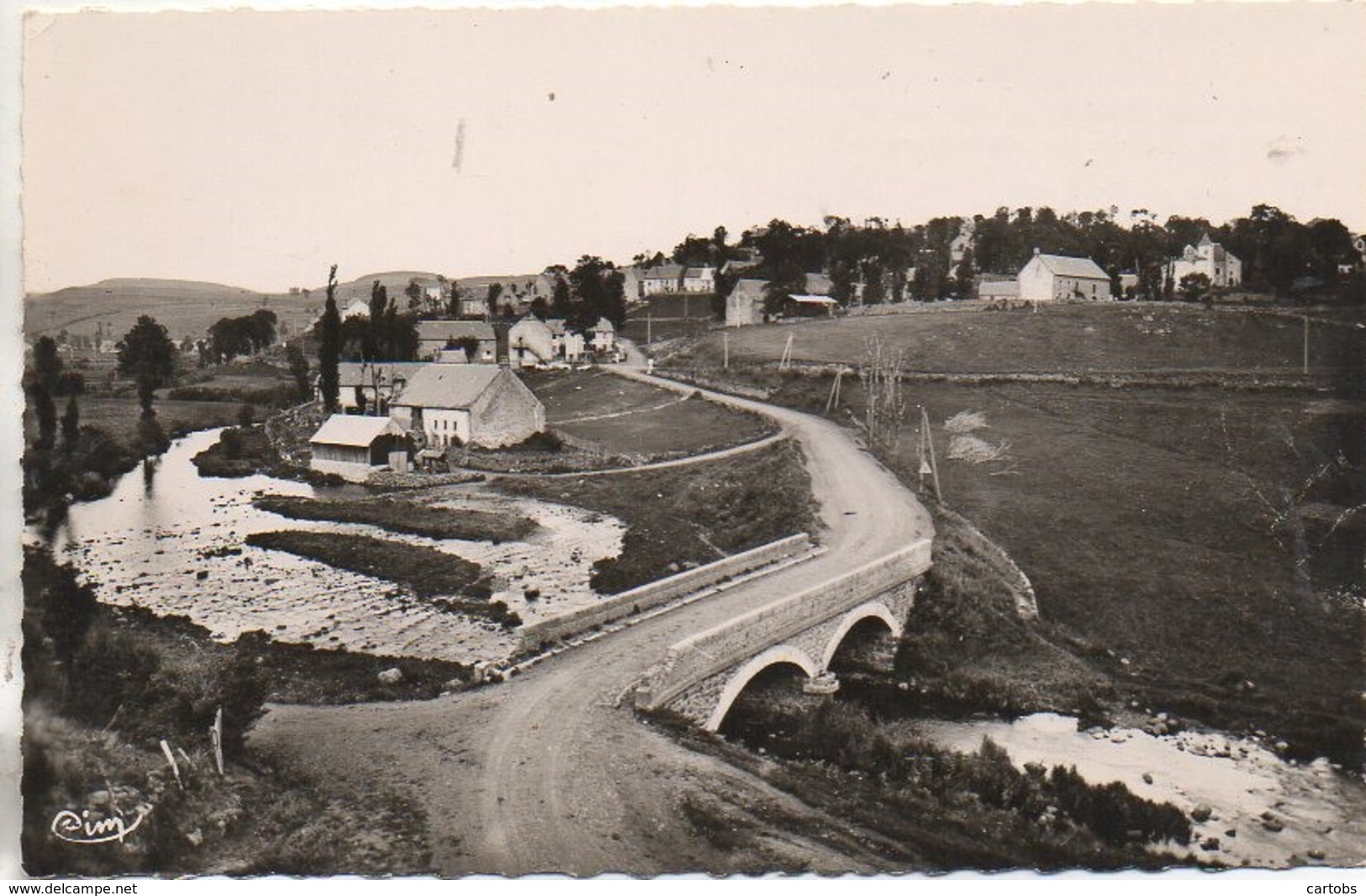 15 ALLANCHE  Vue Générale De Maillargues - Allanche