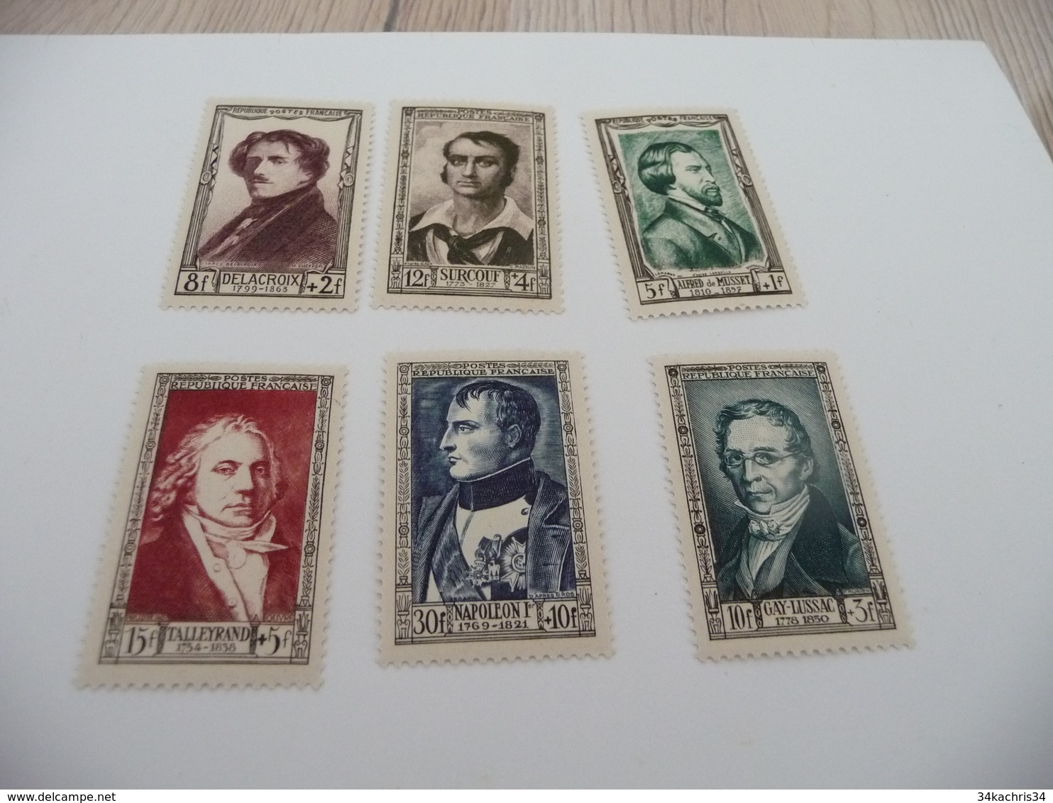 TP France  Sans Charnière Série  891 à 896 Adhérences Légères Sur Un TP - Unused Stamps