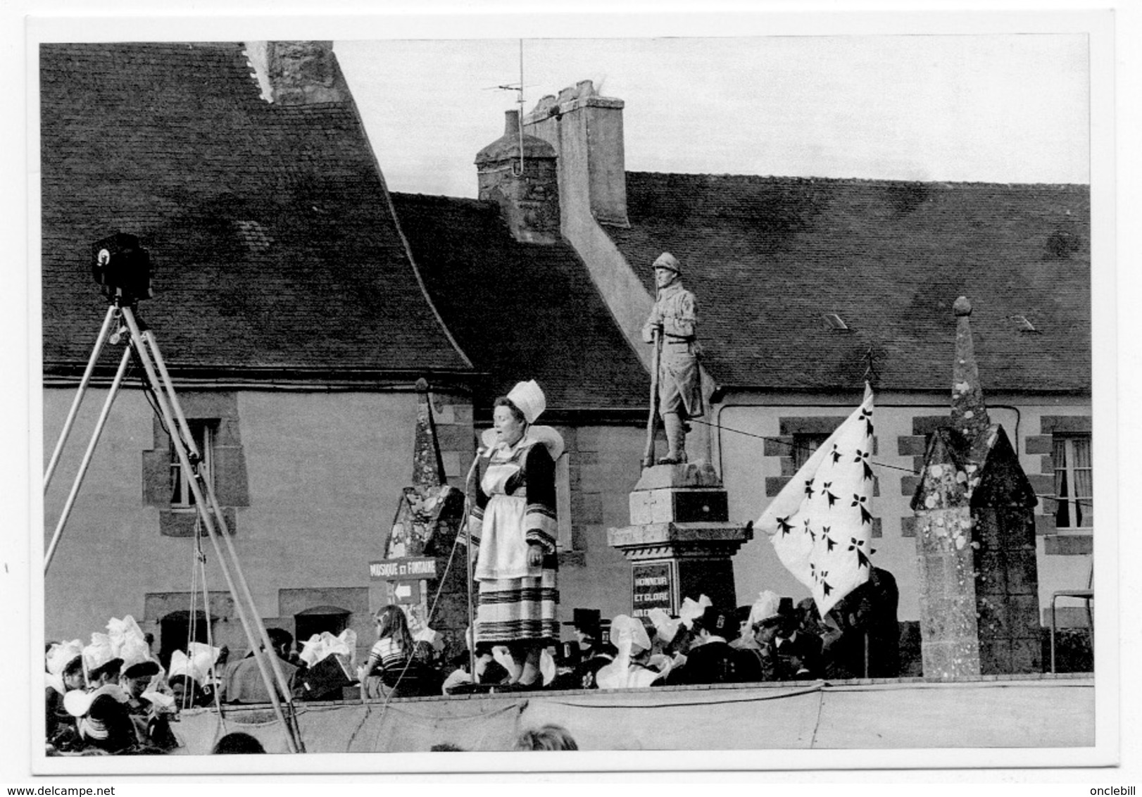 Guerlesquin (29) Fête Bretonne Photo P.Ulliac Aventure Carto 1985 Tirage300ex. état Superbe - Guerlesquin