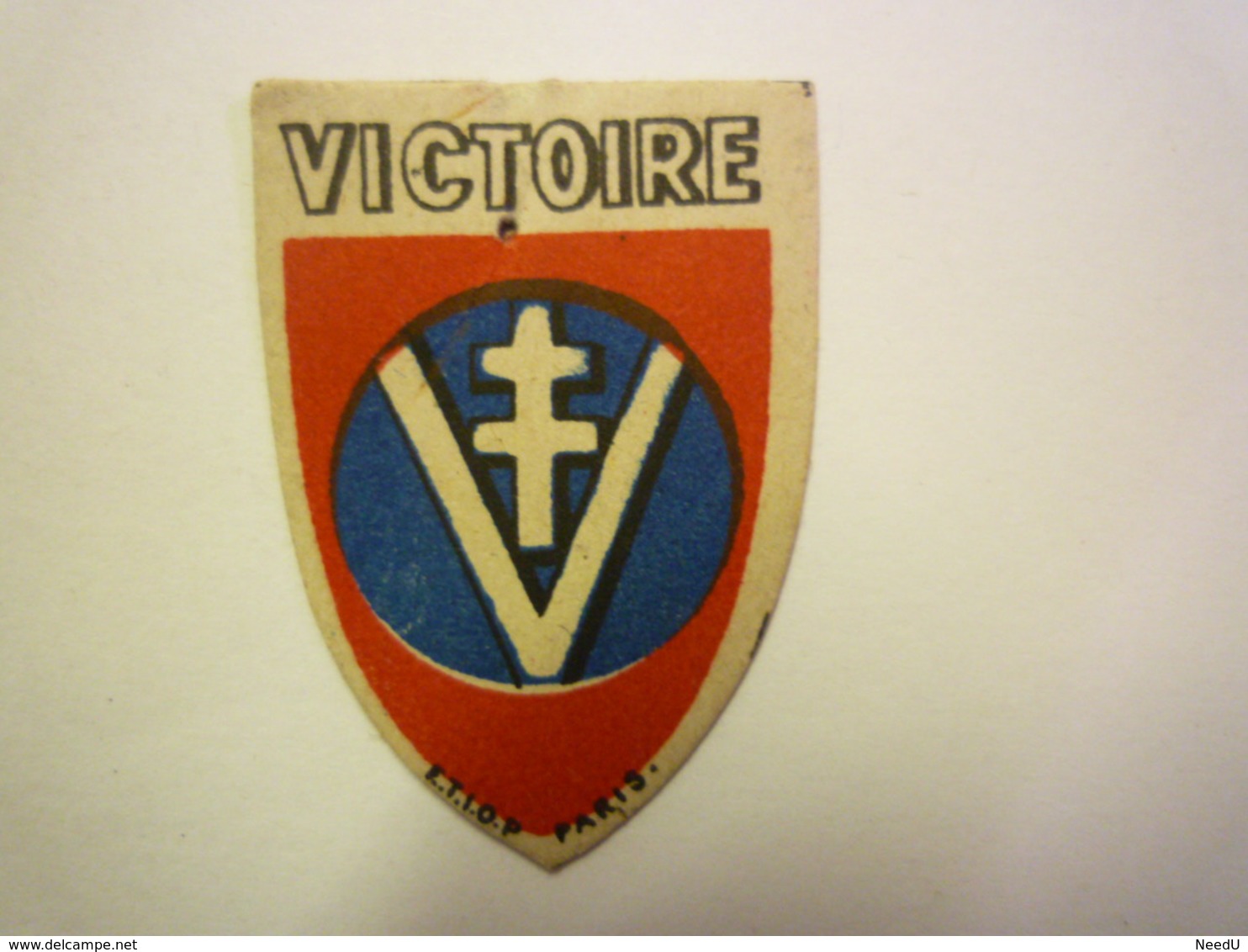 GP 2020 - 2476  INSIGNE PAPIER  " VICTOIRE " - 1939-45