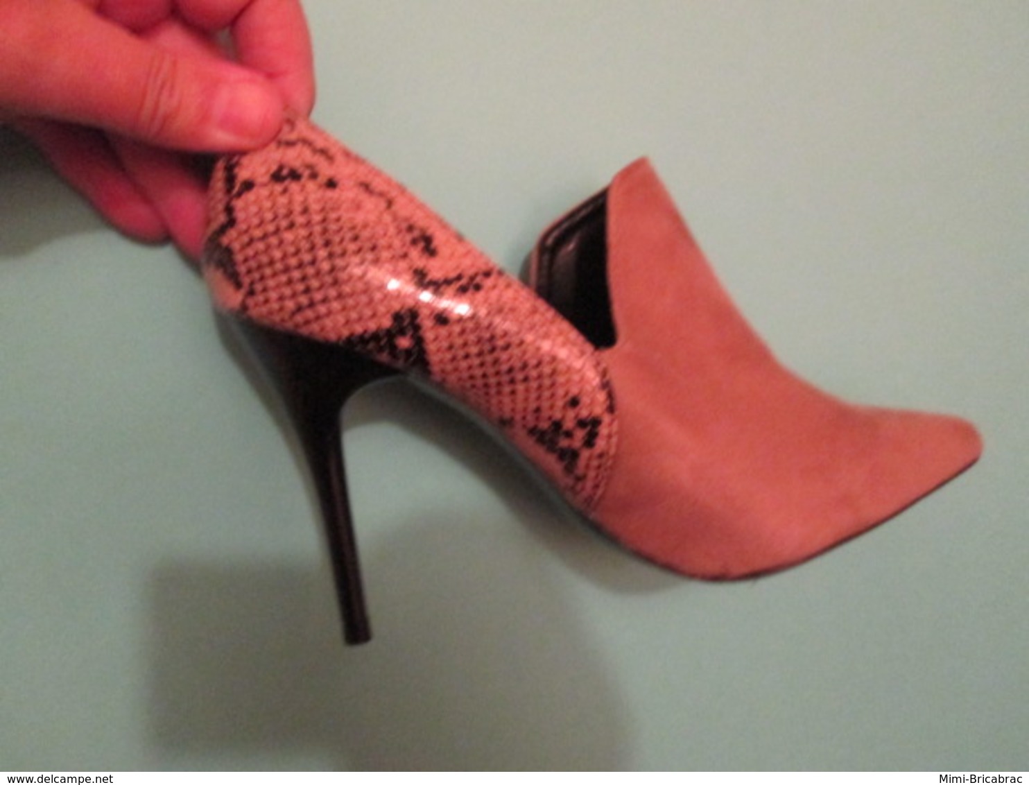Chaussures Femmes  Taille 38 état Neuf, Talon 10 Cm , Très élégant Et Féminin - Zapatos