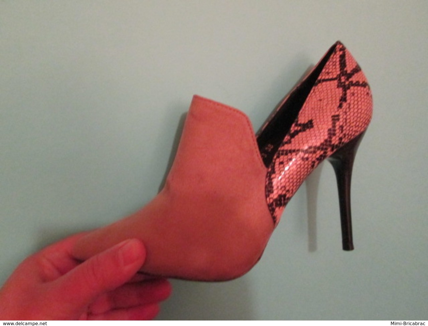 Chaussures Femmes  Taille 38 état Neuf, Talon 10 Cm , Très élégant Et Féminin - Shoes