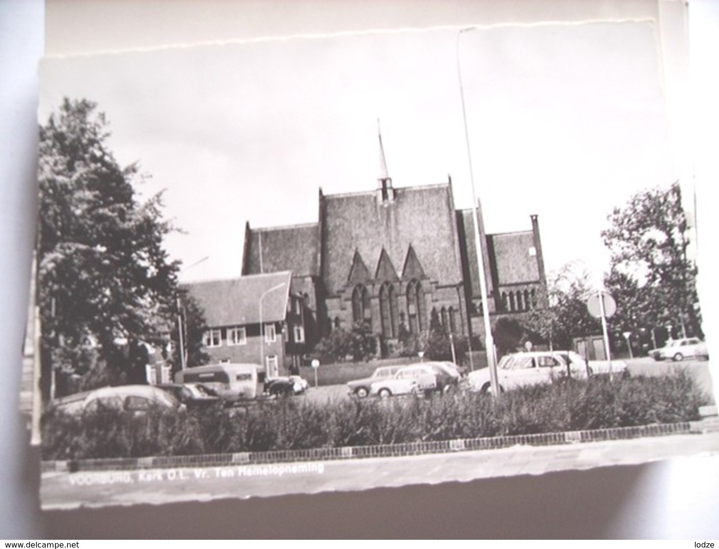 Nederland Holland Pays Bas Voorburg Met Kerk En Auto's - Voorburg