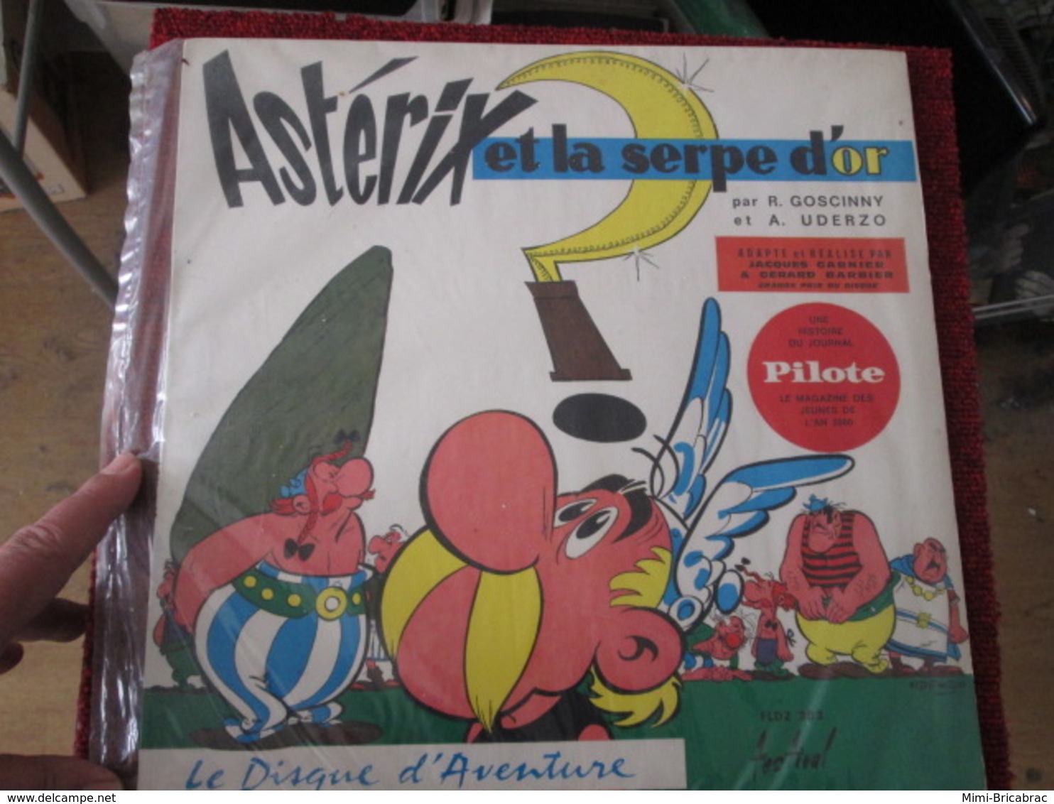 BACPLASTCAV Disque BANDES DESSINEE ANNEES 60 ASTERIX ET LA SERPE D'OR 33T 30cm - Schallplatten & CD