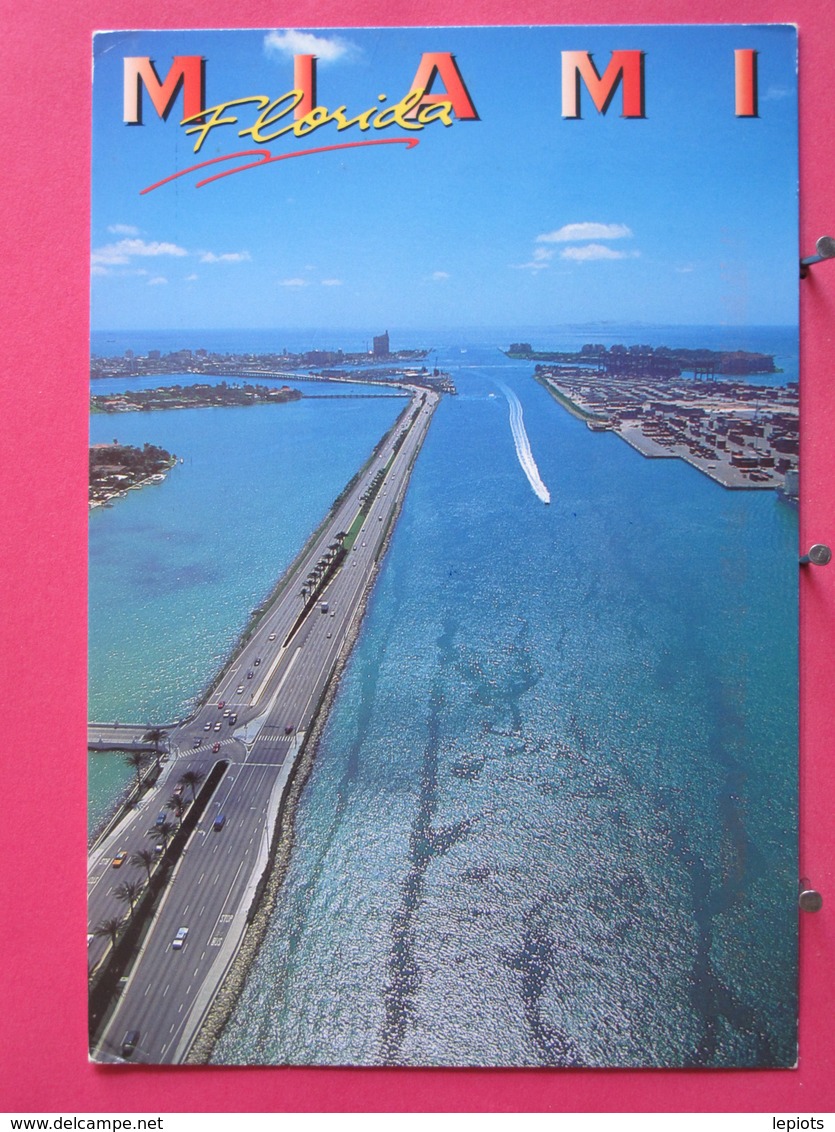 Etats Unis - Floride - An Aerial View Of One Of The Many Causeways In And Around Miami - Recto Verso - Miami