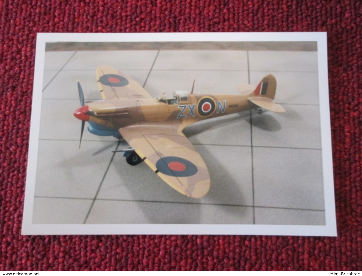 CAGI3 Format Carte Postale Env 15x10cm : SUPERBE (TIRAGE UNIQUE) PHOTO MAQUETTE PLASTIQUE 1/48e SPITFIRE ROYAL AIR FORCE - Vliegtuigen