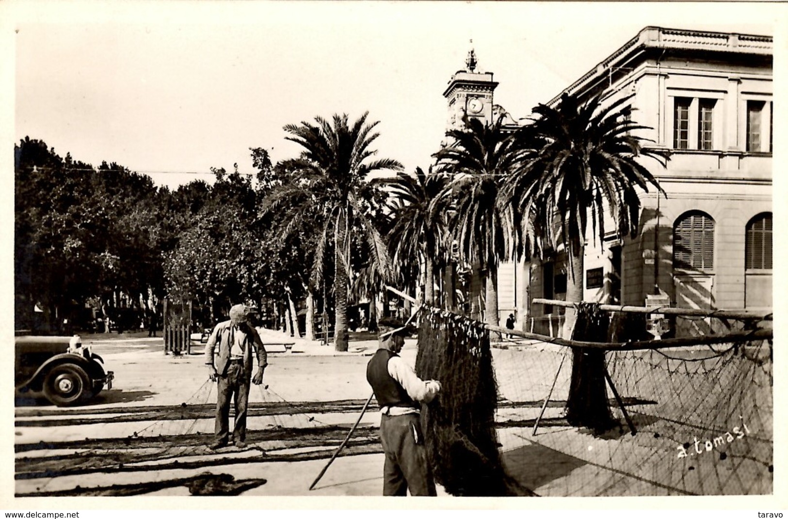 CORSE -- AJACCIO - LA REPARATION DES FILETS Place Des Palmiers - Ajaccio