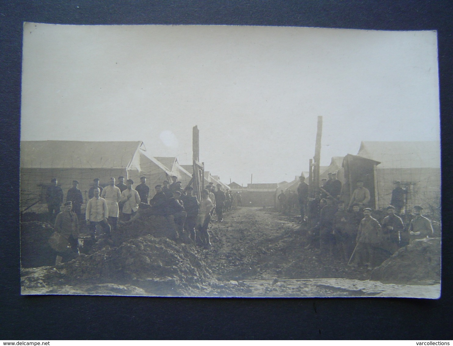 CARTE POSTALE Photo Ancienne 1920 : CAMP DE PRISONNIERS ALLEMANDS / MORCHIES ( PAS DE CALAIS ) - Documents