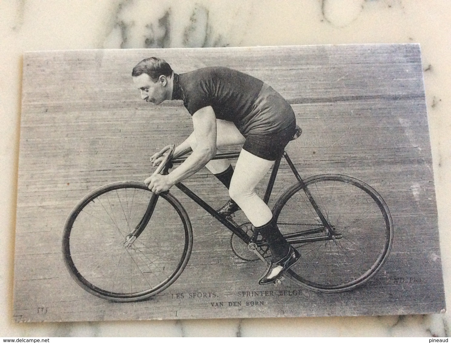 Les Sports. Sprinters Belge Van Den Born. - Cycling