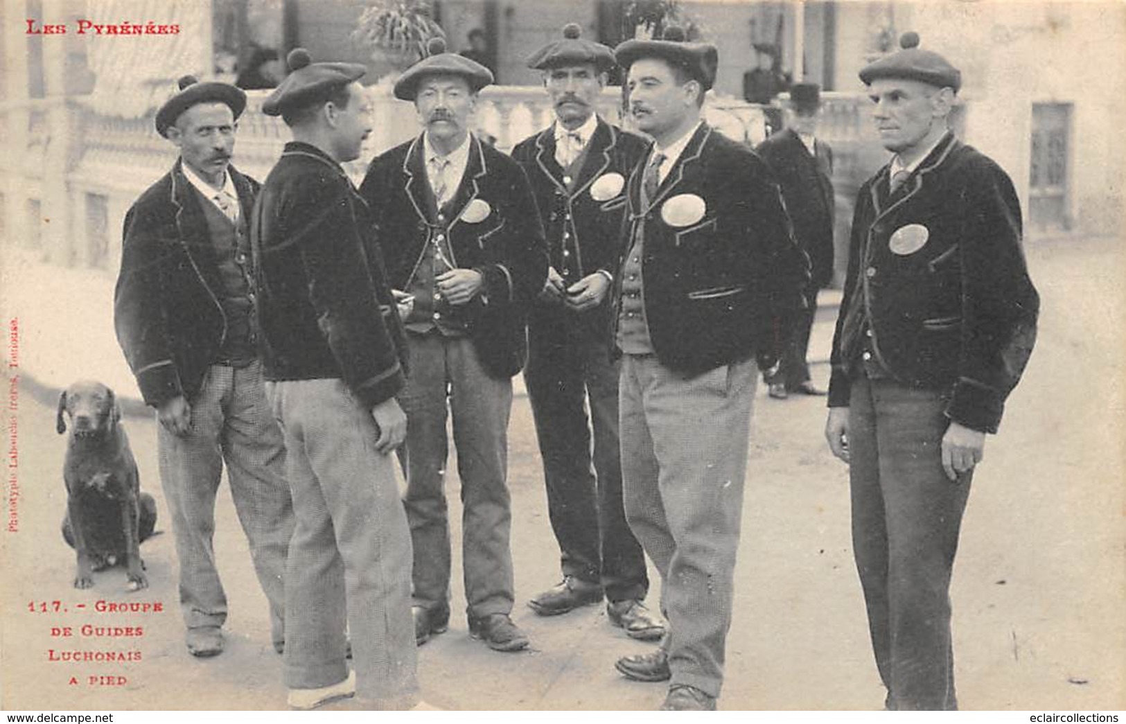 Luchon Superbagnères       31      Un Groupe De Guides Luchonnais A Pied    (Voir Scan) - Luchon