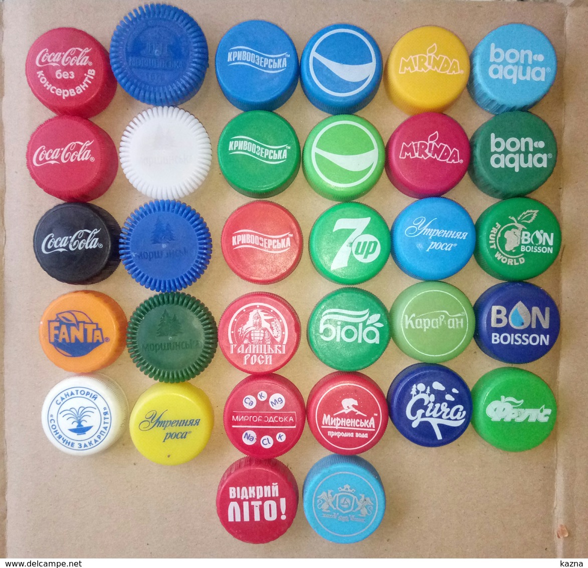 32 PCS UKRAINE Plastic Cap Soda And Mineral Water - Soda