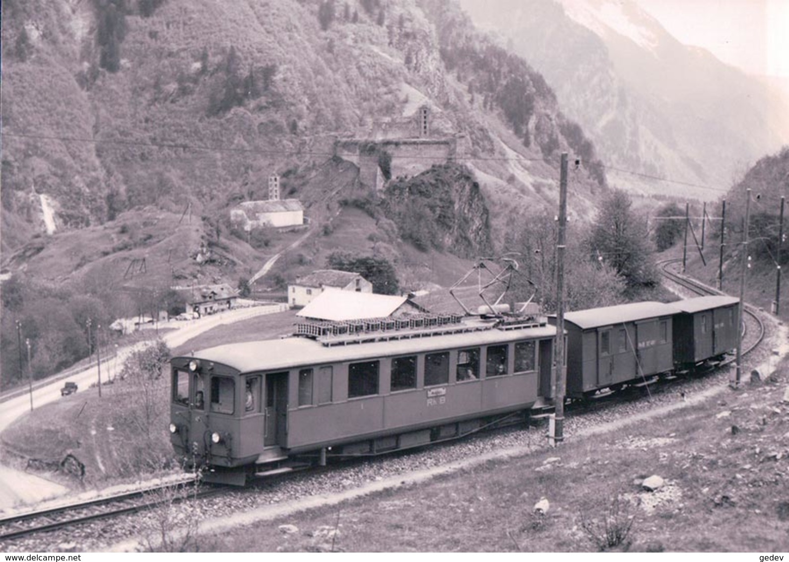 Schweizer Eisenbahnen, Rhätische Bahn, Bellinzona-Mesocco-Bahn, Train à Mesocco, Photo 1970 RhB 189.9 - Trains