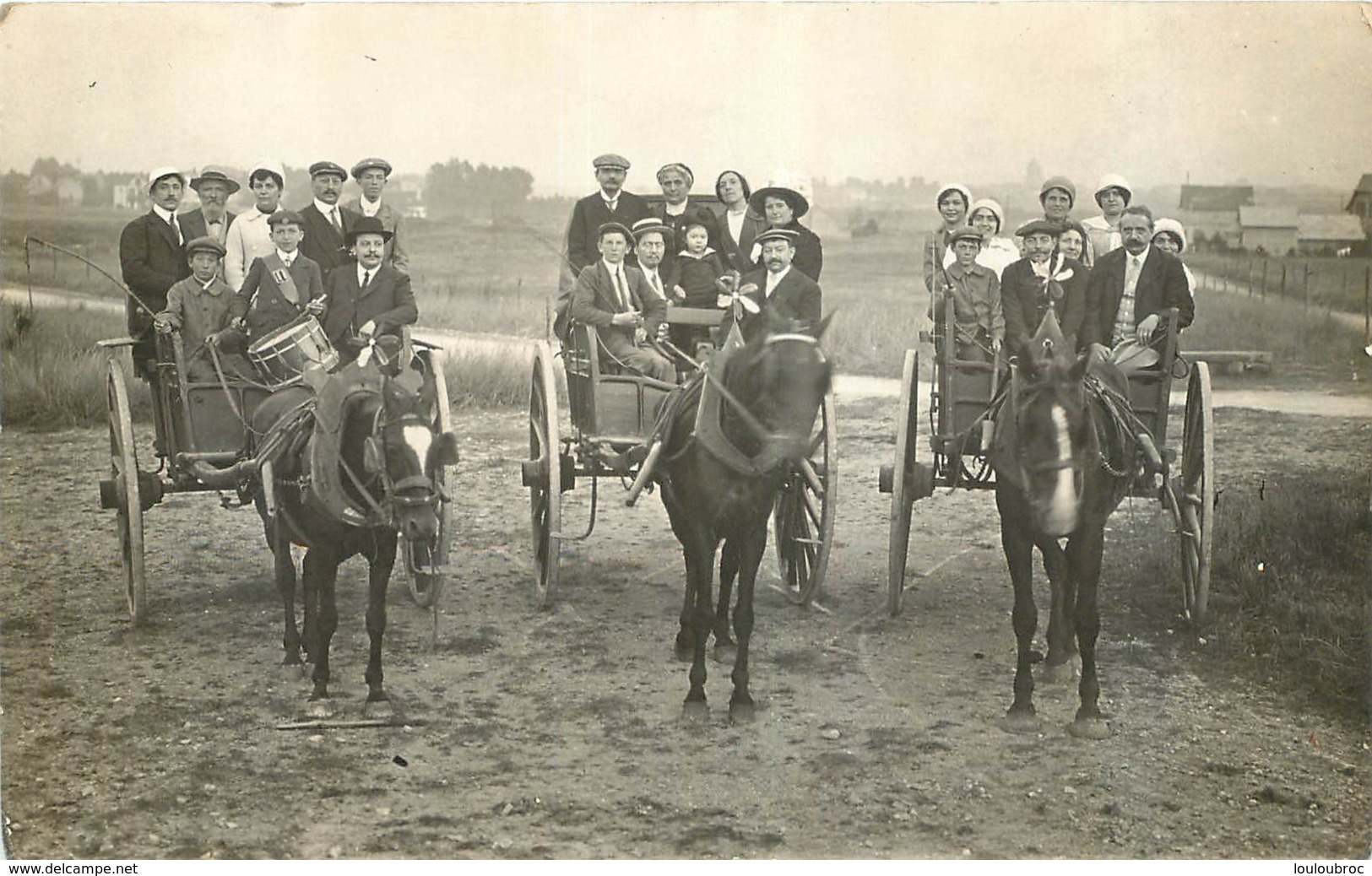 CARTE PHOTO RIVA PHOTO RICHIER OUISTREHAM RIVA BELLA  ATTELAGE CHEVAUX BORD DE MER - Autres & Non Classés