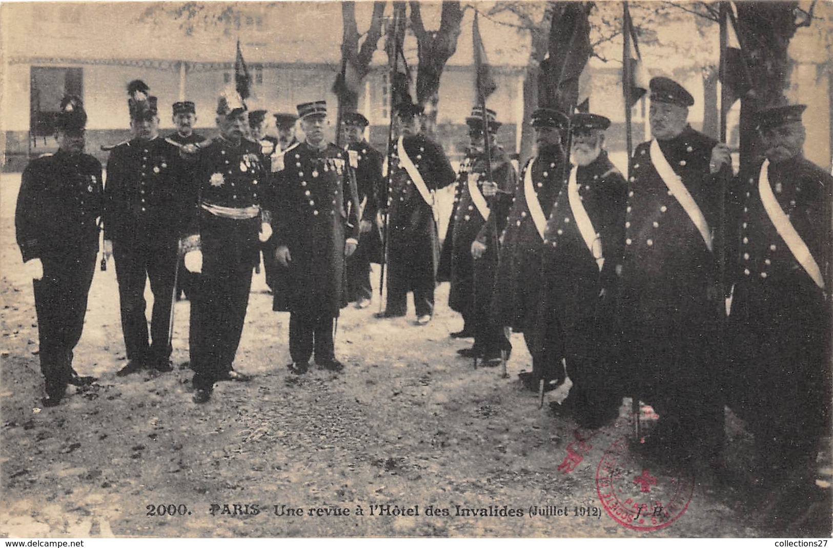 PARIS-75007-UNE REVUE A L'HÔTEL DES INVALIDES JUILLET 1912 - Arrondissement: 07