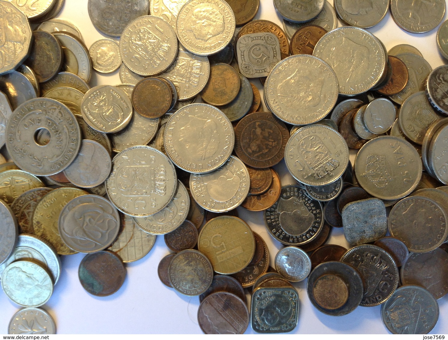 Wereld munten 4,250 Kg. mooie mix