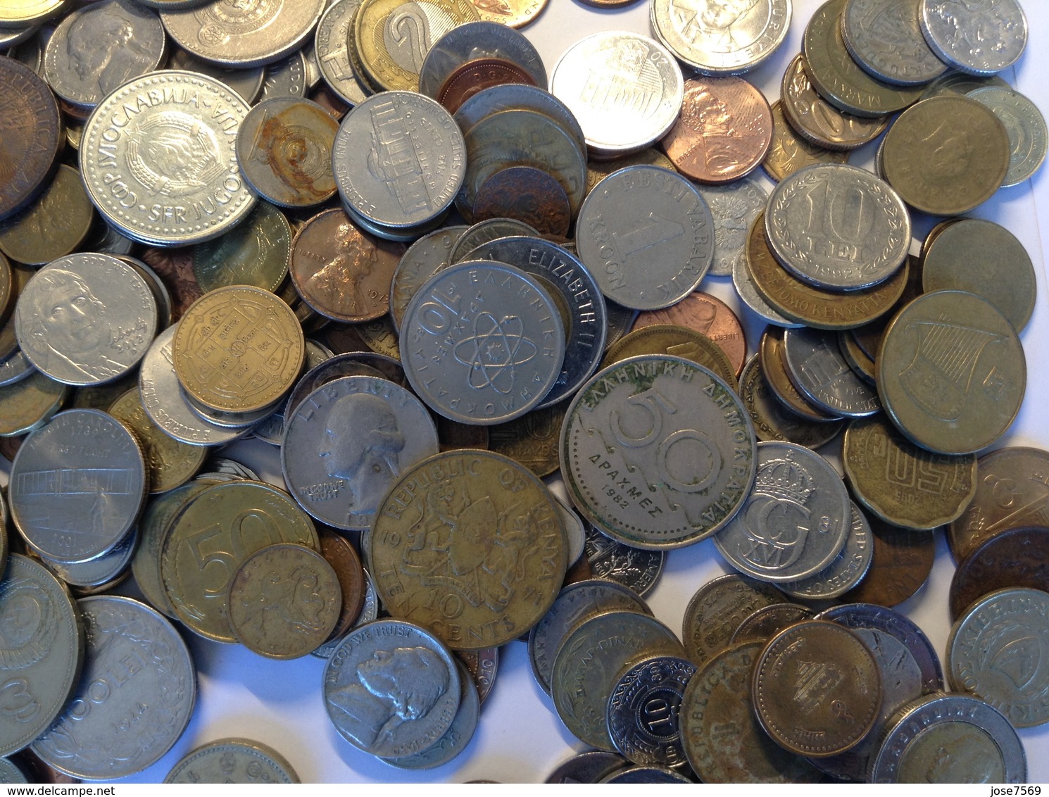 Wereld munten 4,250 Kg. mooie mix