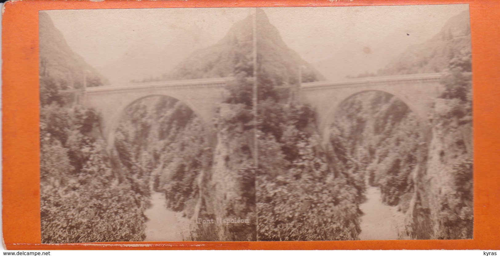 Carte STEREOSCOPIQUE LOURDES . Pont Napoléon    (Sur Carton Rigide 8,5 X 18 Photo P. VIRON Lourdes) - Stereoskopie