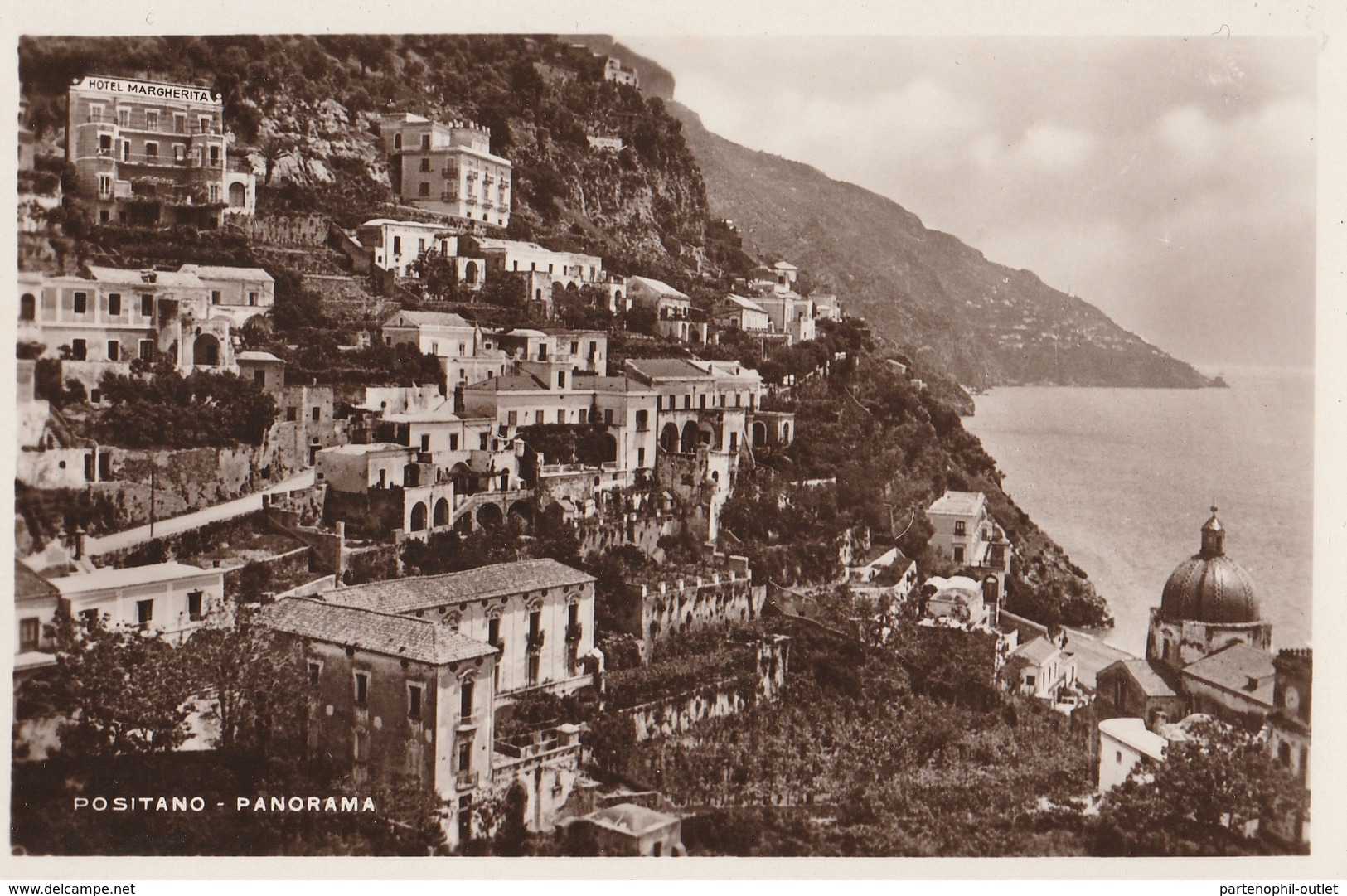 Cartolina - Postcard / Non Viaggiata (unsent) /  Positano, Panorama. - Autres & Non Classés