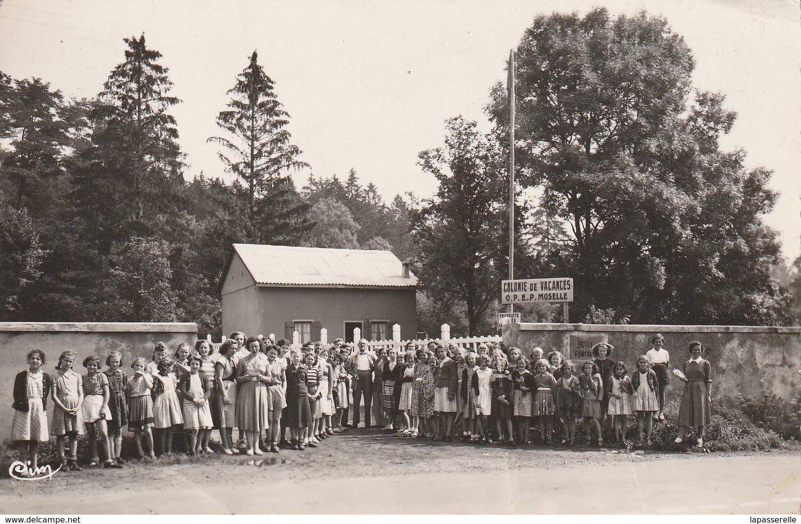 88 Etival : Colonie De Vacances Oeuvre Des Pupilles De L' Ecole Publique De La Moselle-La Maison Du Garde Et L'Entrée - Etival Clairefontaine