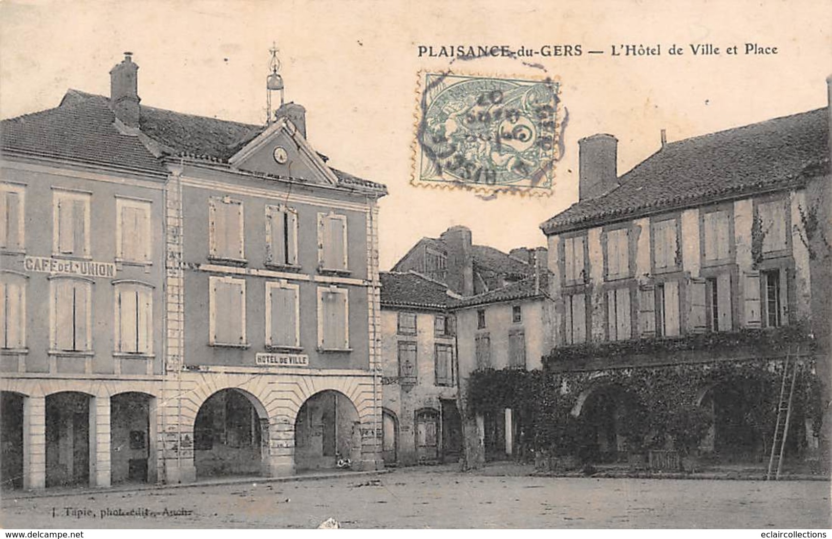 Plaisance Du Gers          32          Place Et Hôtel De Ville       (voir Scan) - Andere & Zonder Classificatie