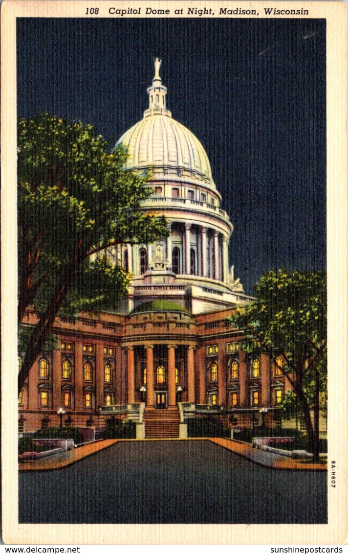 Wisconsin Madison Capitol Dome At Night Curteich - Madison